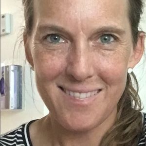 Meet your Posher, Laurie